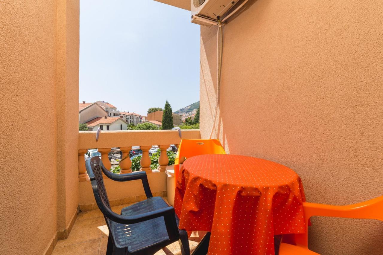 Villa Vera Budva Bagian luar foto