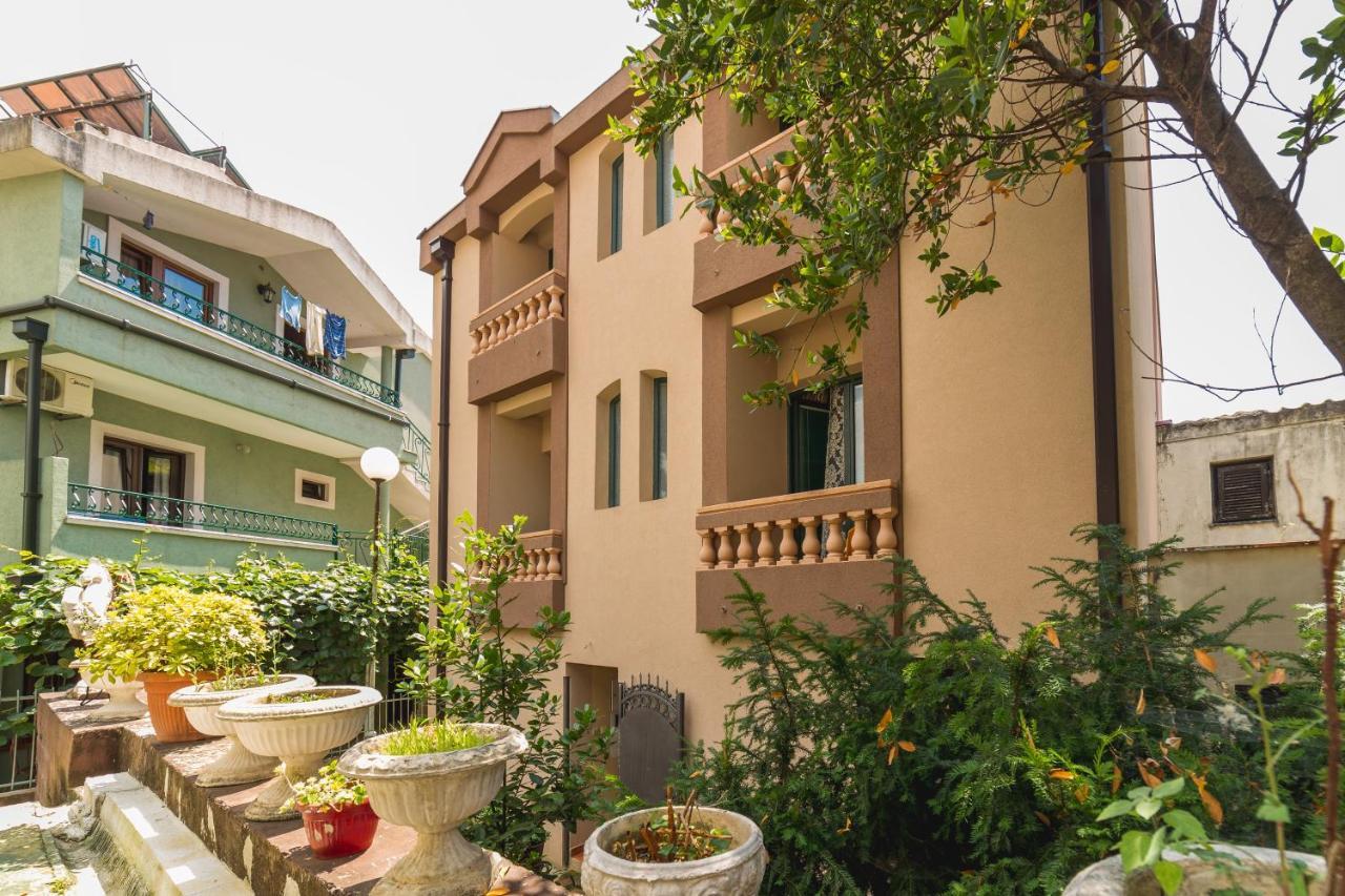 Villa Vera Budva Bagian luar foto