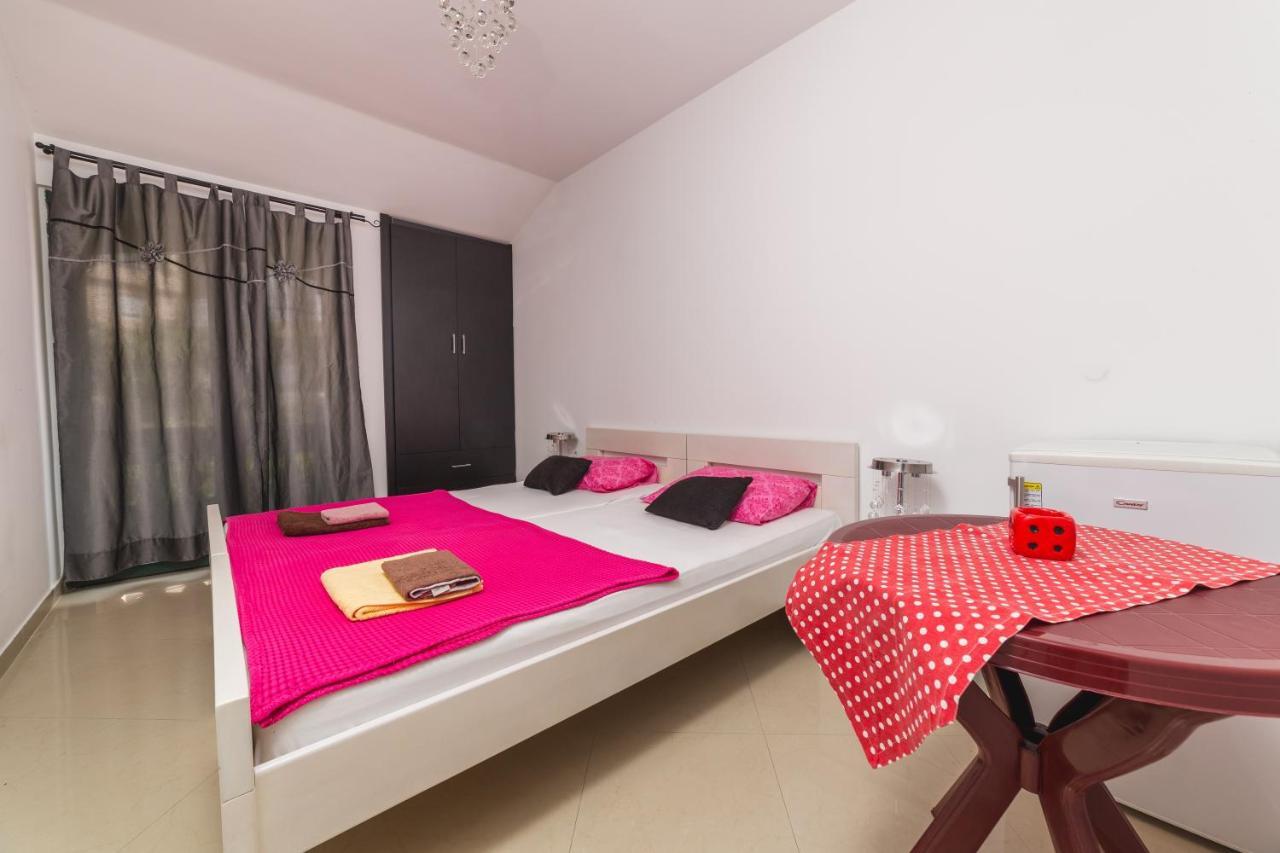 Villa Vera Budva Bagian luar foto