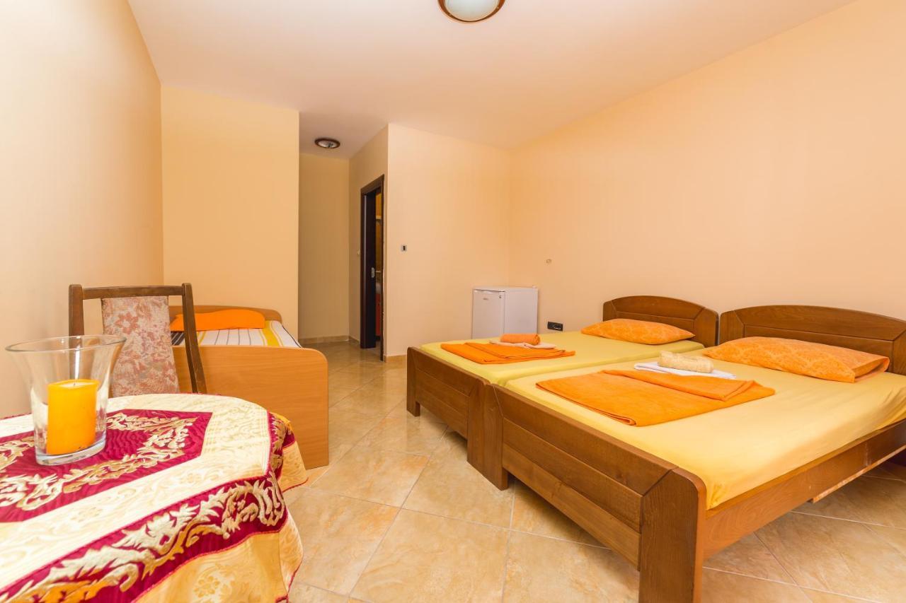 Villa Vera Budva Bagian luar foto