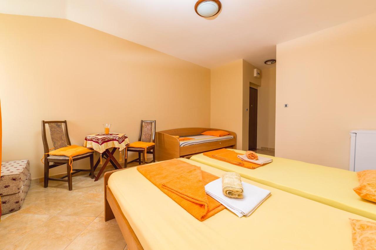 Villa Vera Budva Bagian luar foto