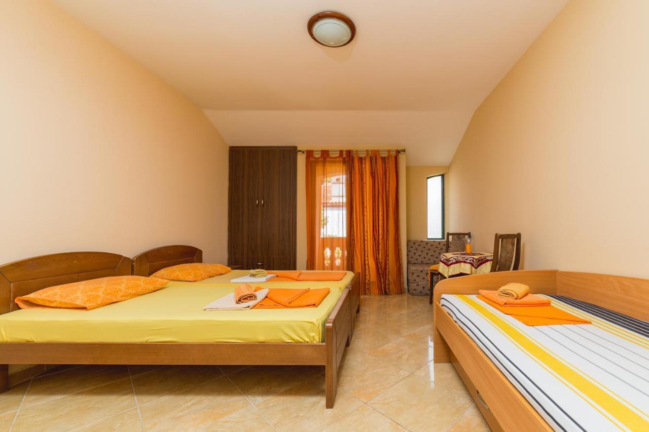 Villa Vera Budva Bagian luar foto